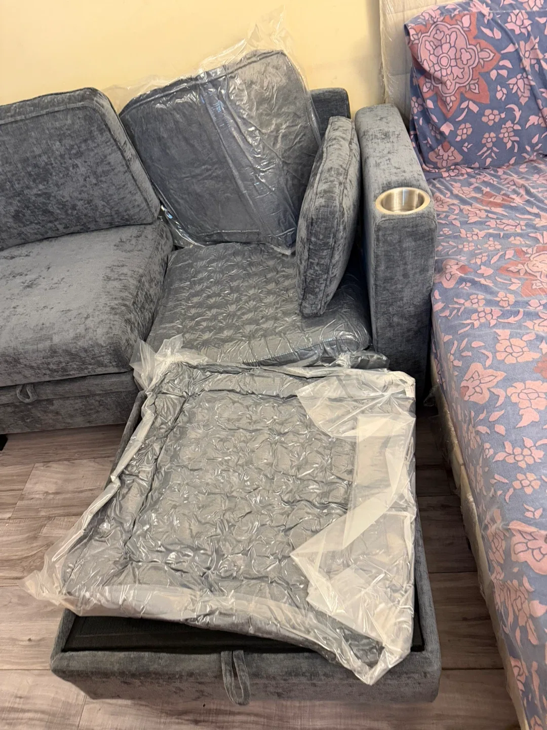 Grey Sectional Sofa - New in Box image indicator(5)