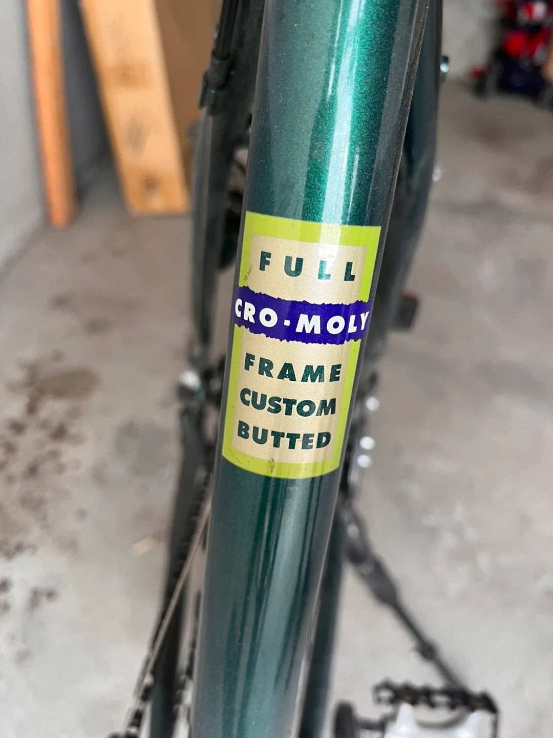 Giant ATX 770 Full Cro-Moly Frame Bike image indicator(2)
