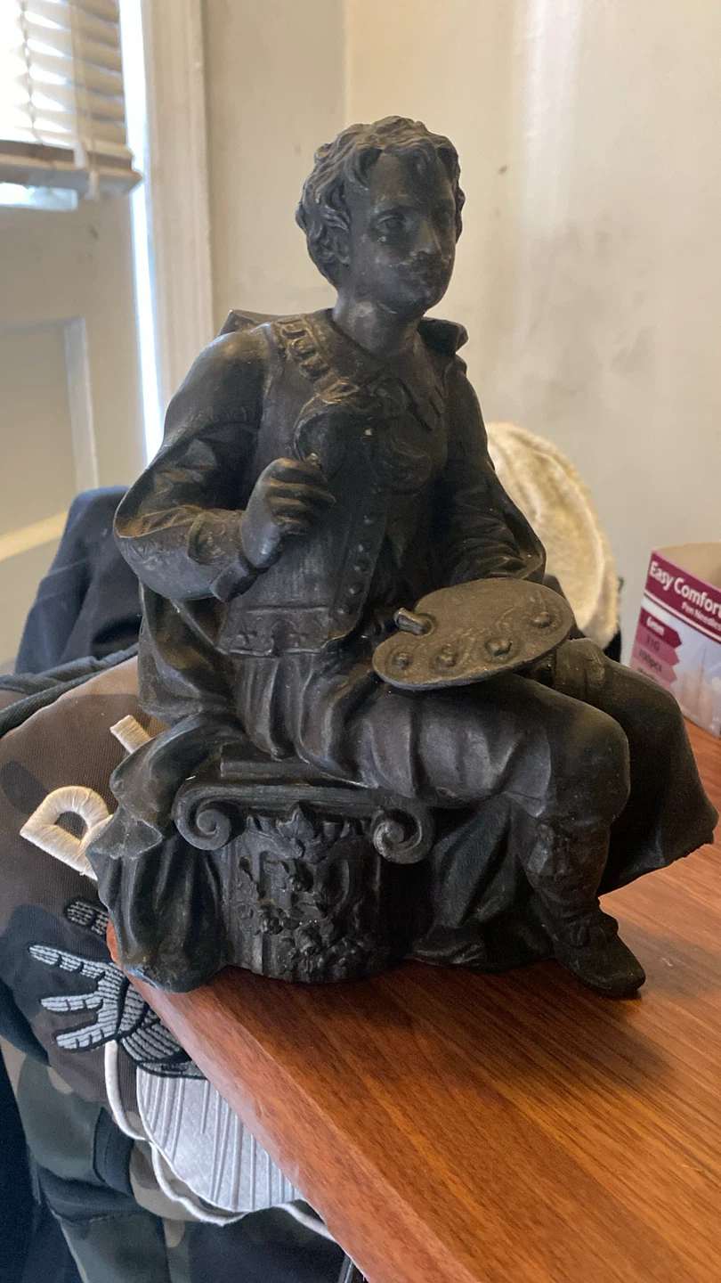 Statue