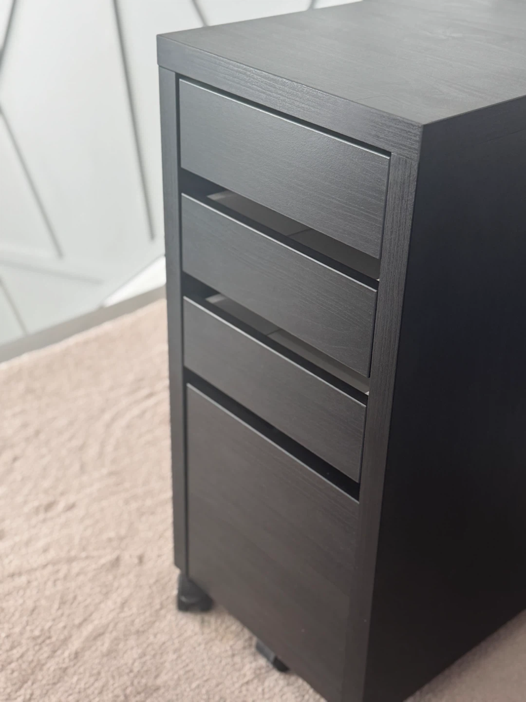 Black-Brown Drawer Unit on Casters - photo 2