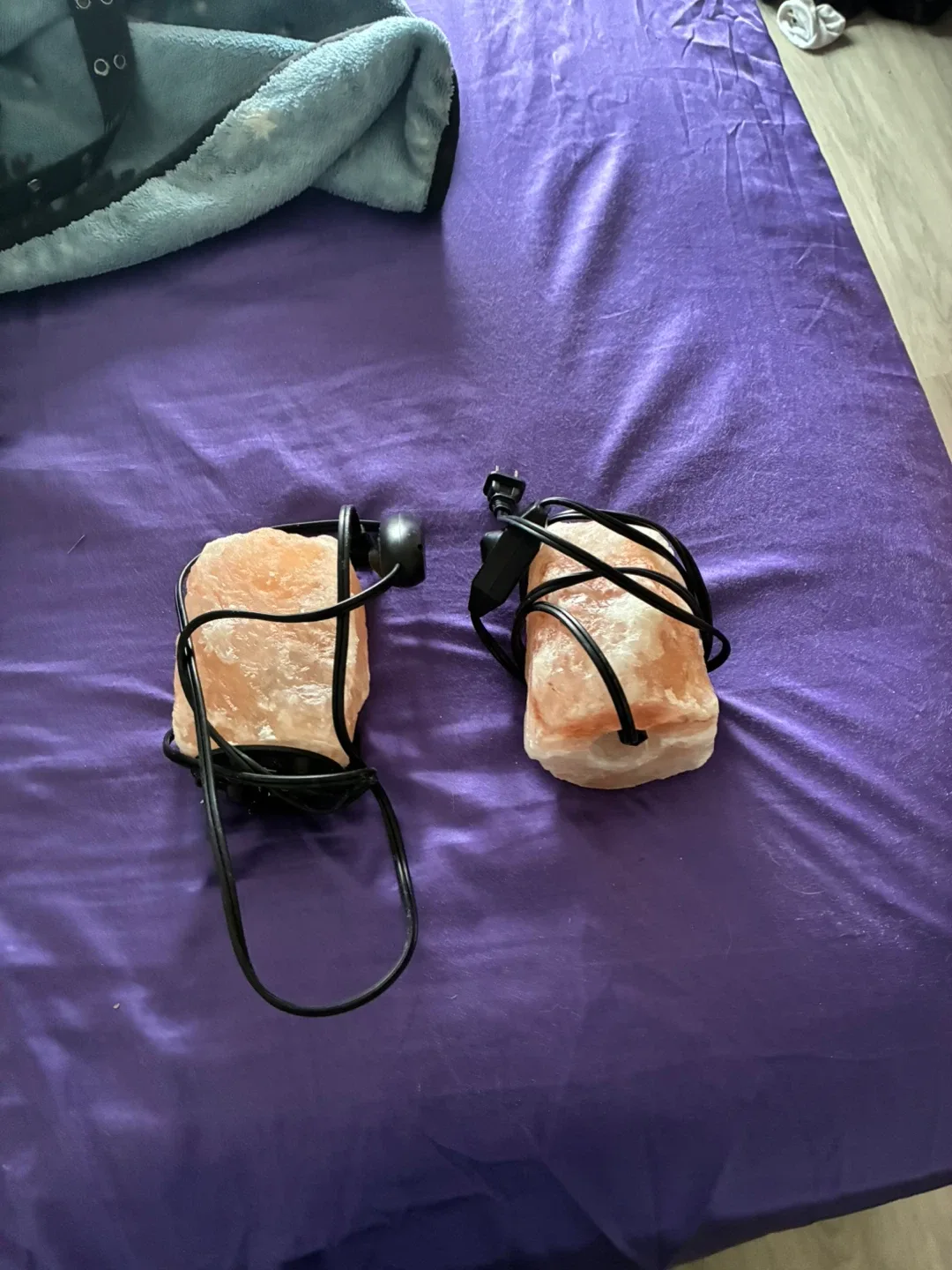 Multiple items for sale! image indicator(8)