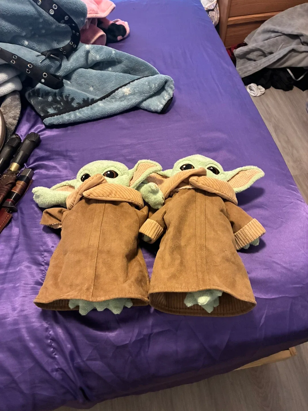 Multiple items for sale image indicator(5)