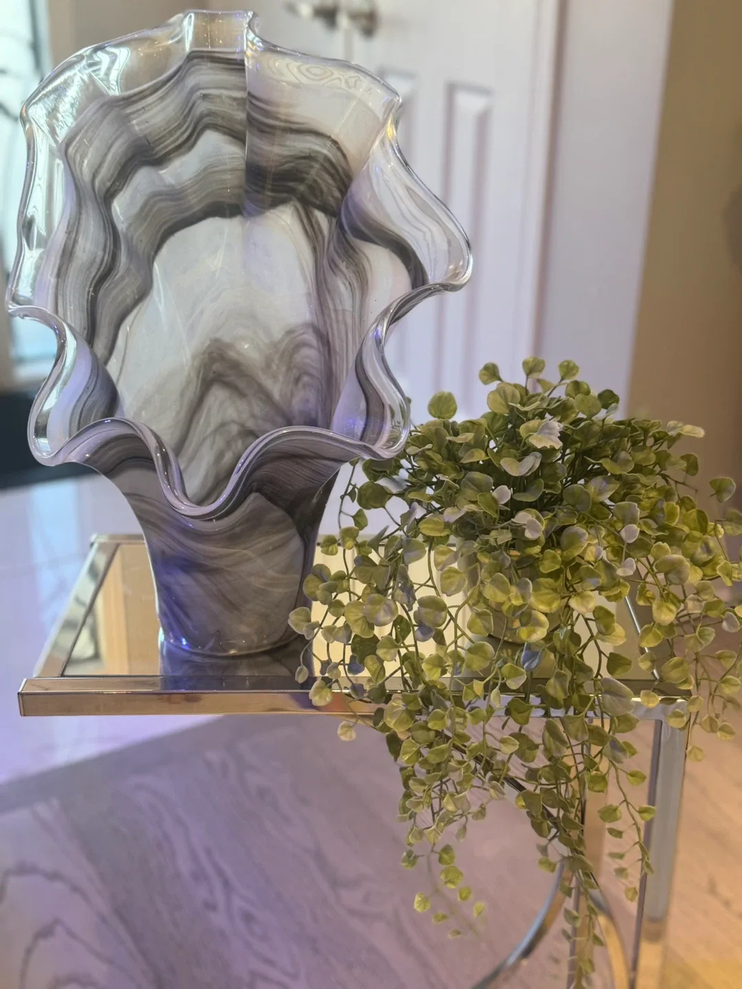 Decorative Glass Vase - Grey White Swirl image indicator(6)