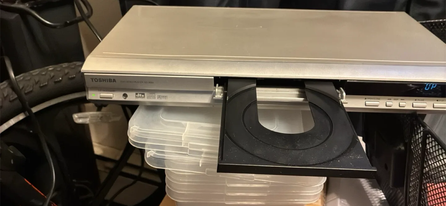 Toshiba SD-3990 DVD Player thumbnail