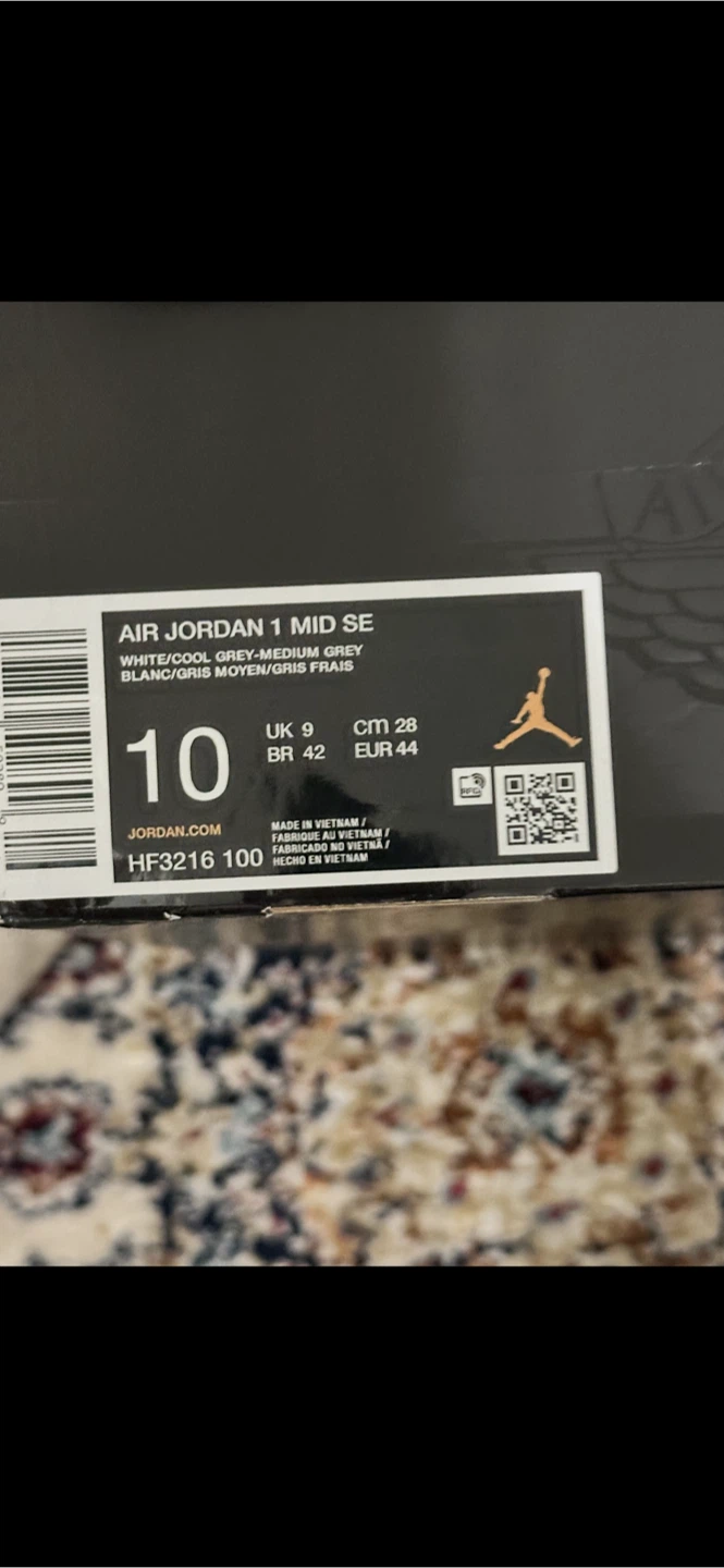 Air Jordan 1 Mid SE White/Cool Grey - Size 10 - photo 2