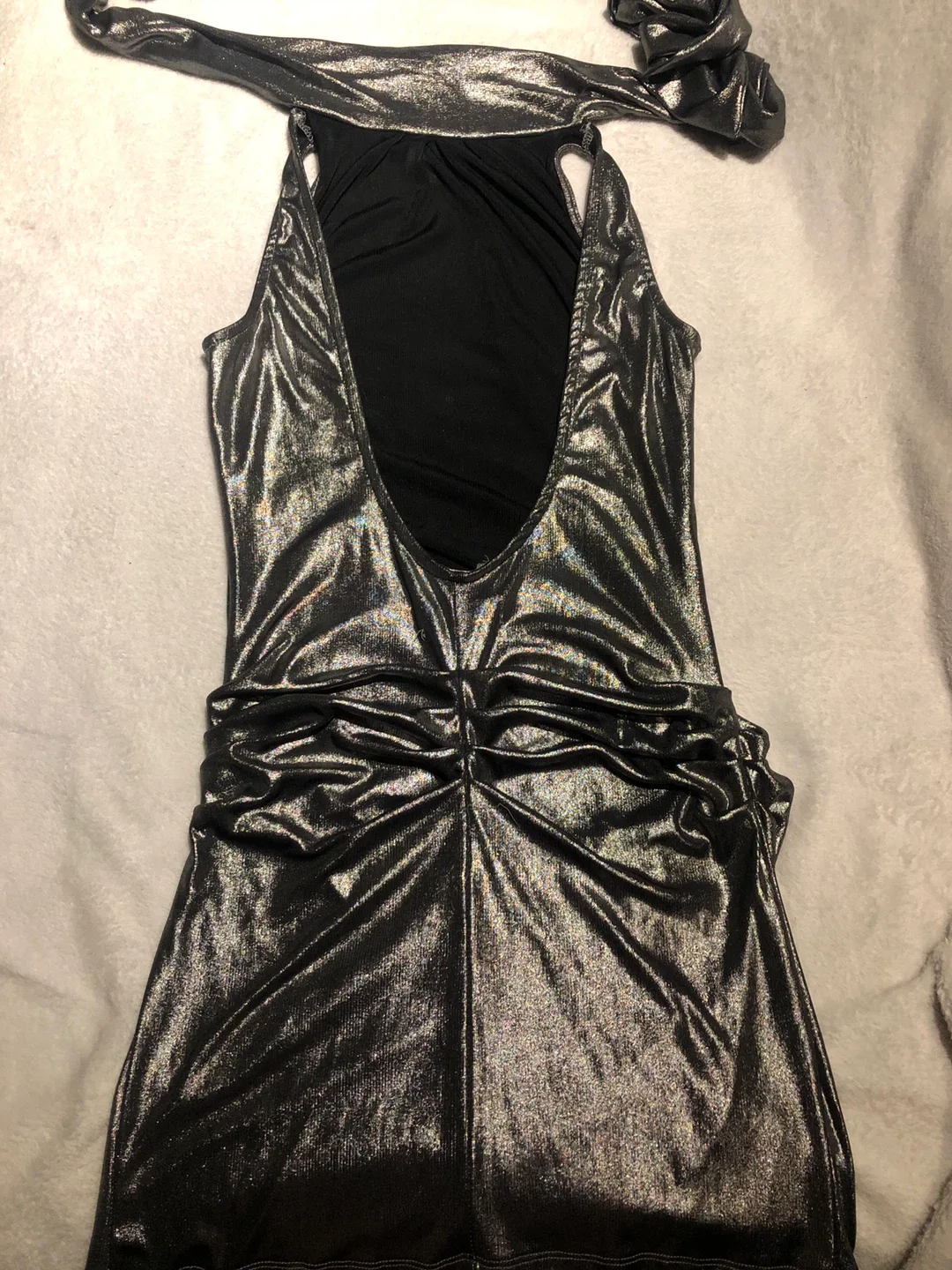 Silver Dress image indicator(2)