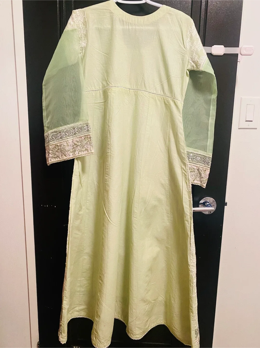 Bin Zehra Light Green Embroidered Dress - Size Small image indicator(7)