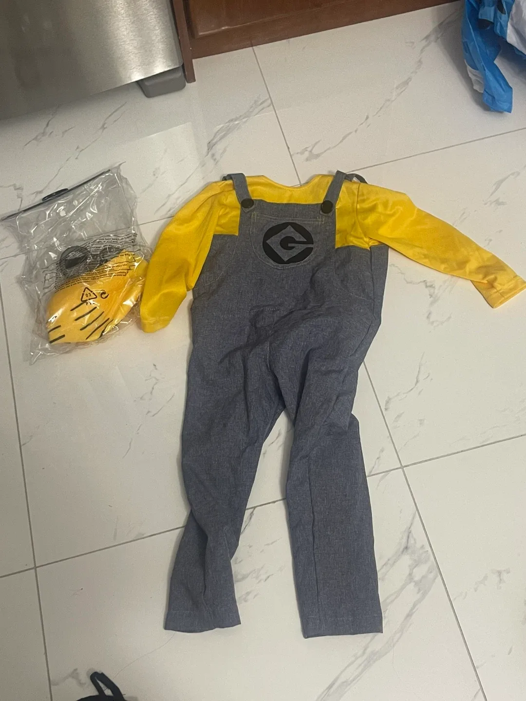 Minions Costume - Size 3T thumbnail