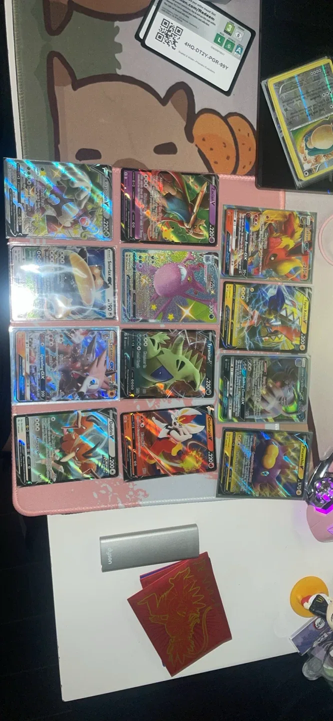 Pokémon Trading Cards - Assorted Collection image indicator(3)