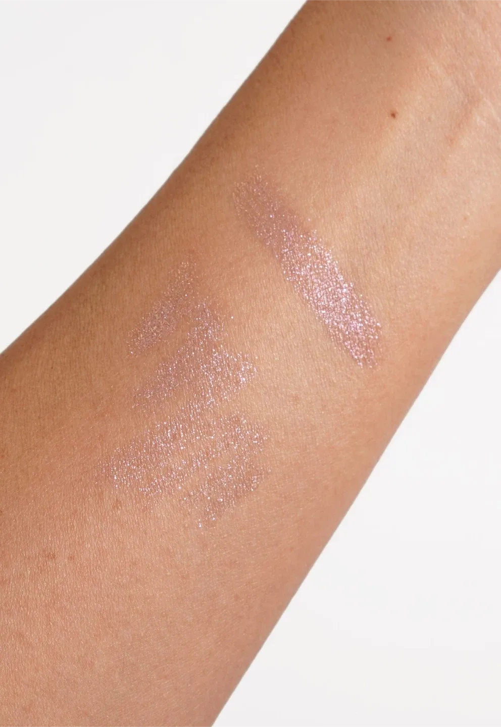 Chanel Limited Edition Eyeshadow-Liner-Khol 42 Celestial Pink image indicator(3)