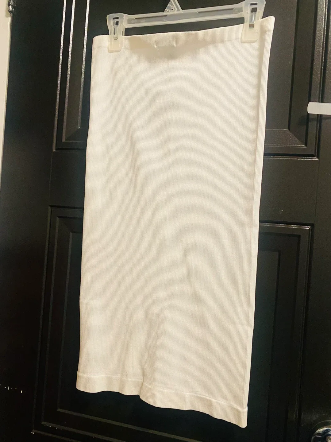 Brand New Charlotte Russe White Skirt - Size L image indicator(2)