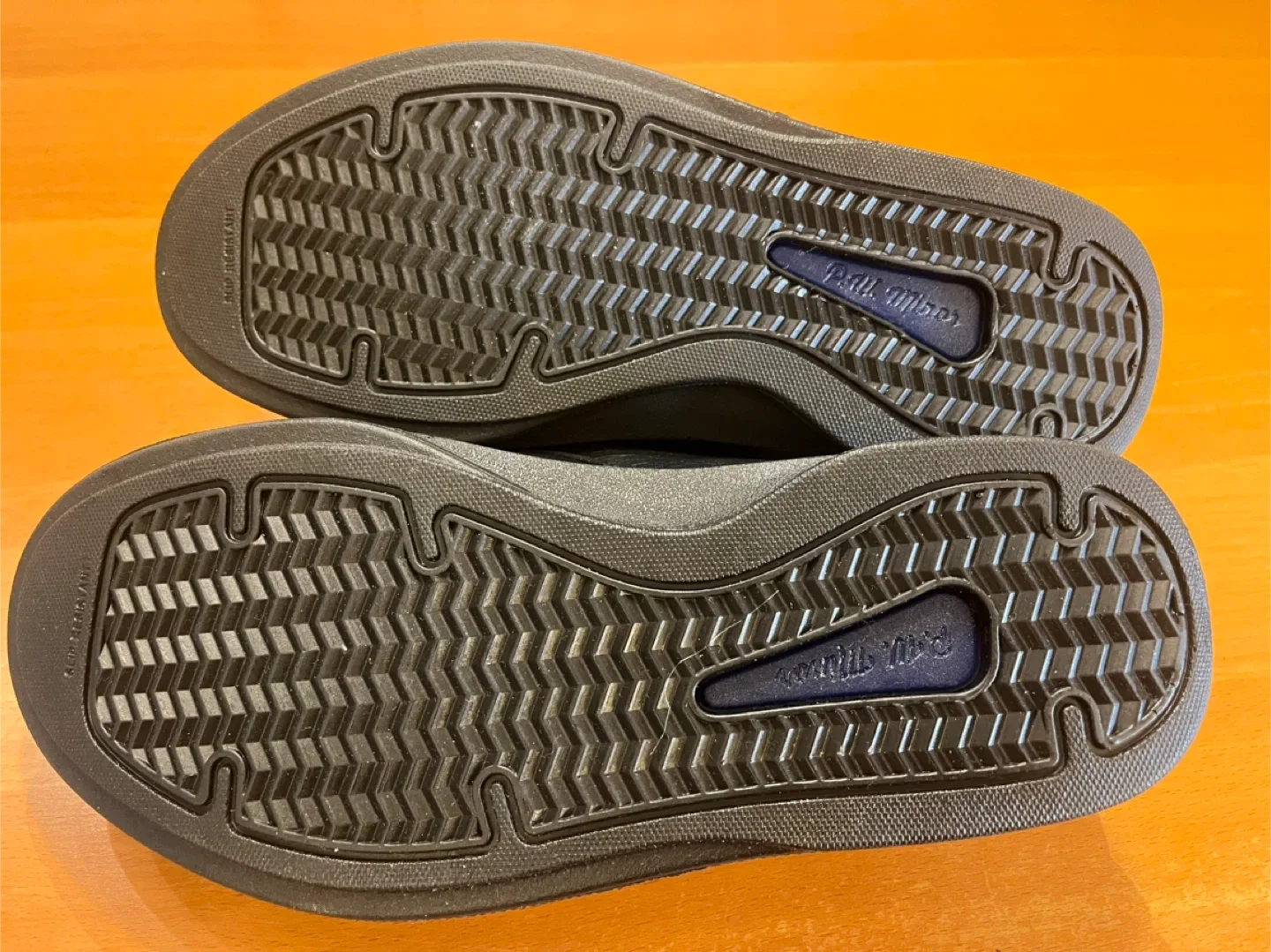 P.W. Minor Orthopedic Black Shoes US 9 3W image indicator(4)