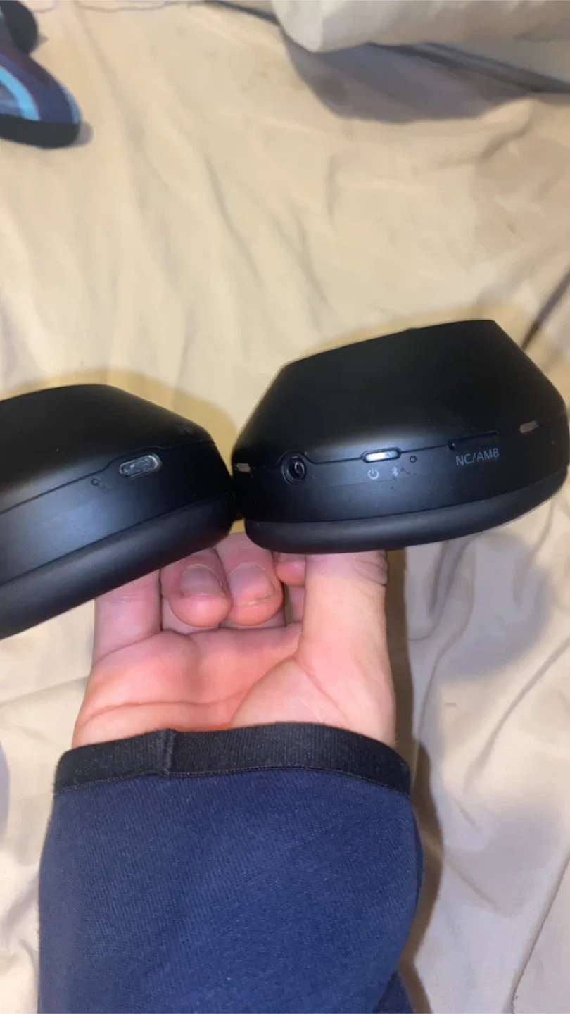 Sony WH-1000XM5 Wireless Noise Cancelling Headphones - Black image indicator(3)