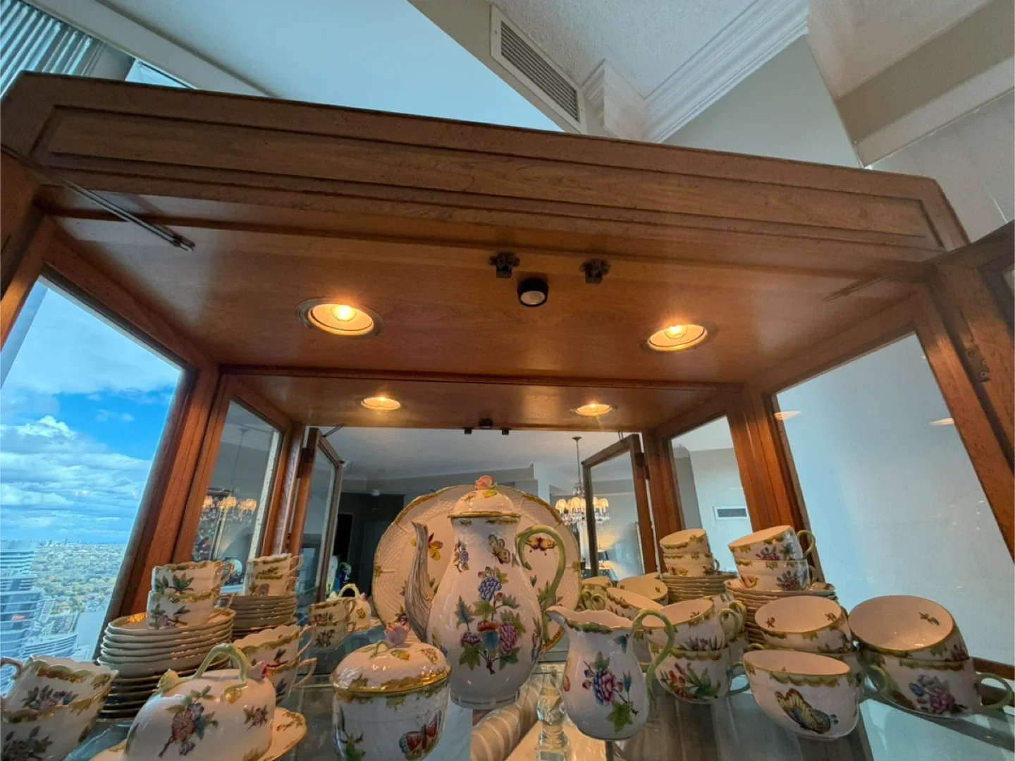 Display Cabinet - Glass Door Curio image indicator(9)