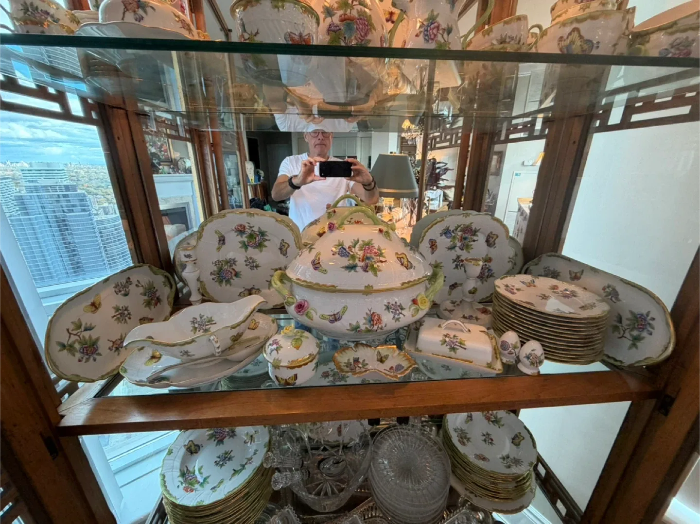 Display Cabinet - Glass Door Curio image indicator(6)