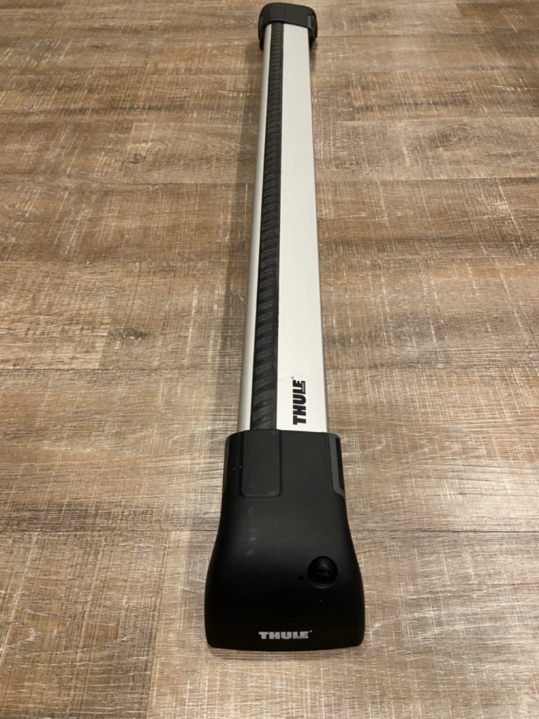 Thule AeroBlade Edge Roof Rack 7603