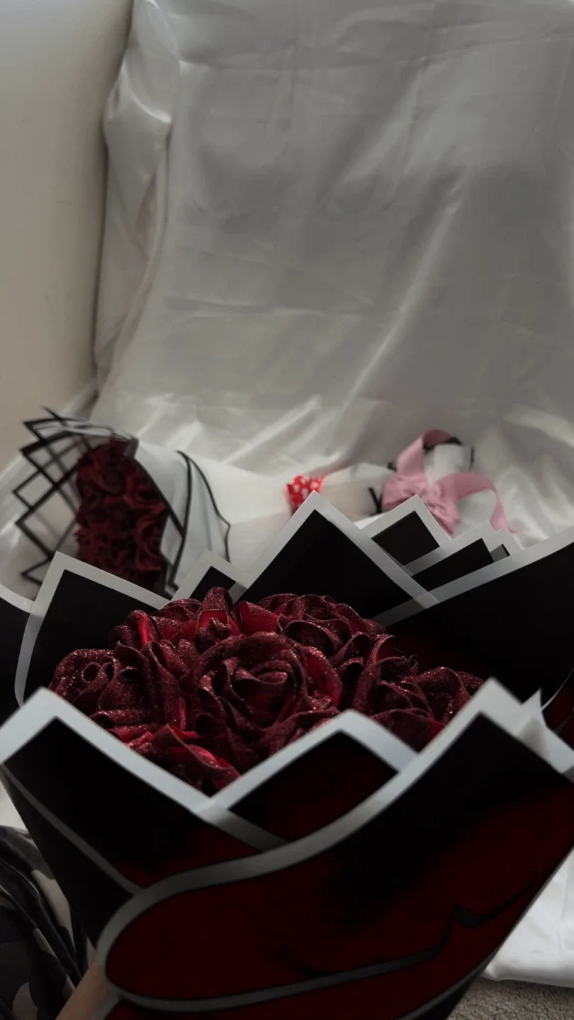 Red Rose Bouquet image indicator(4)