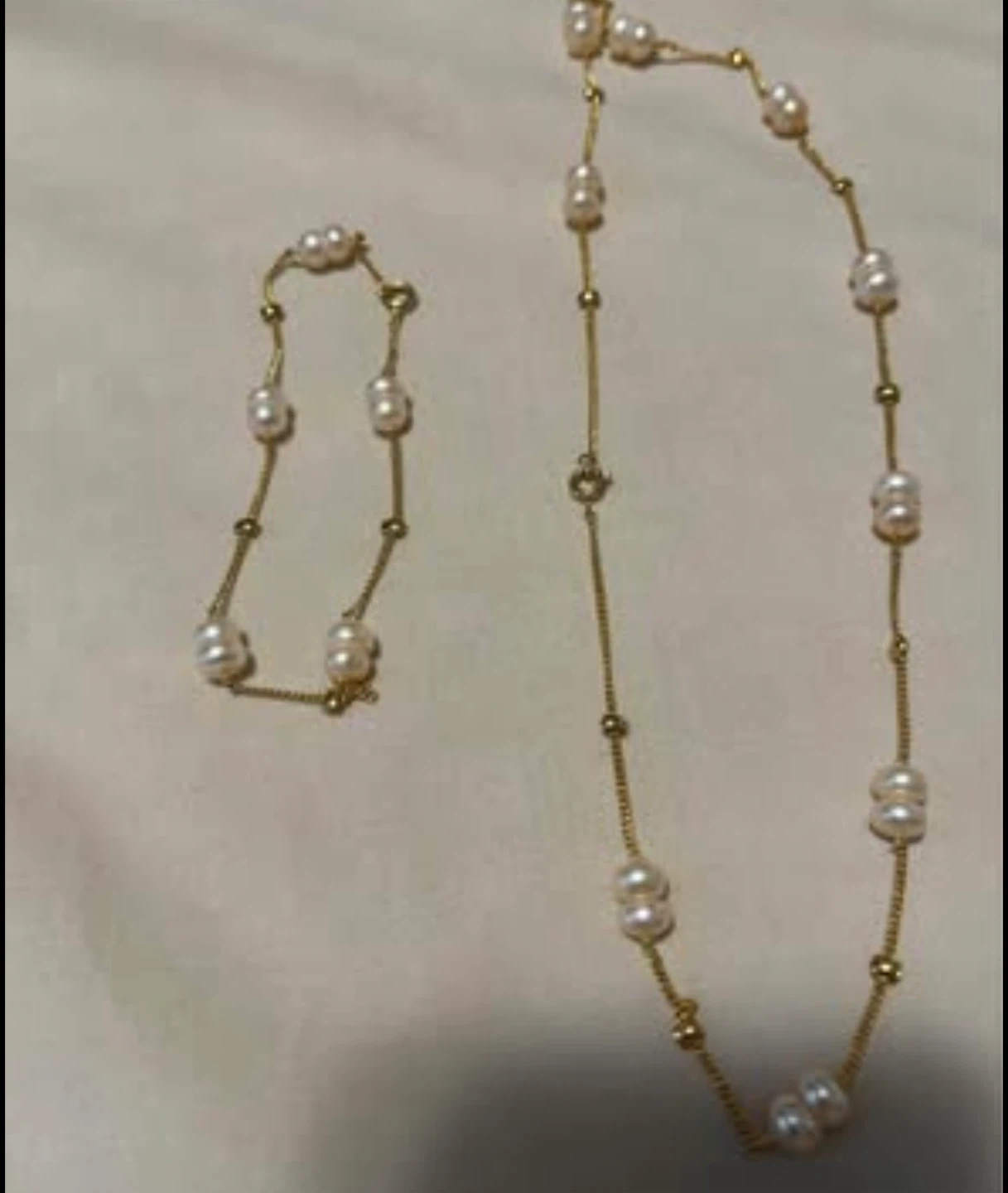 Pearl and Gold Necklace & Bracelet Set