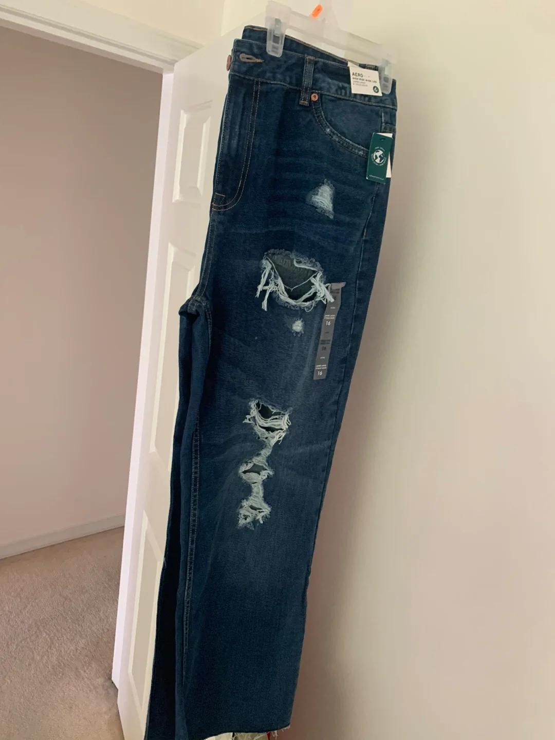 AERO High Rise Wide Leg Jeans - Size 16 image indicator(3)