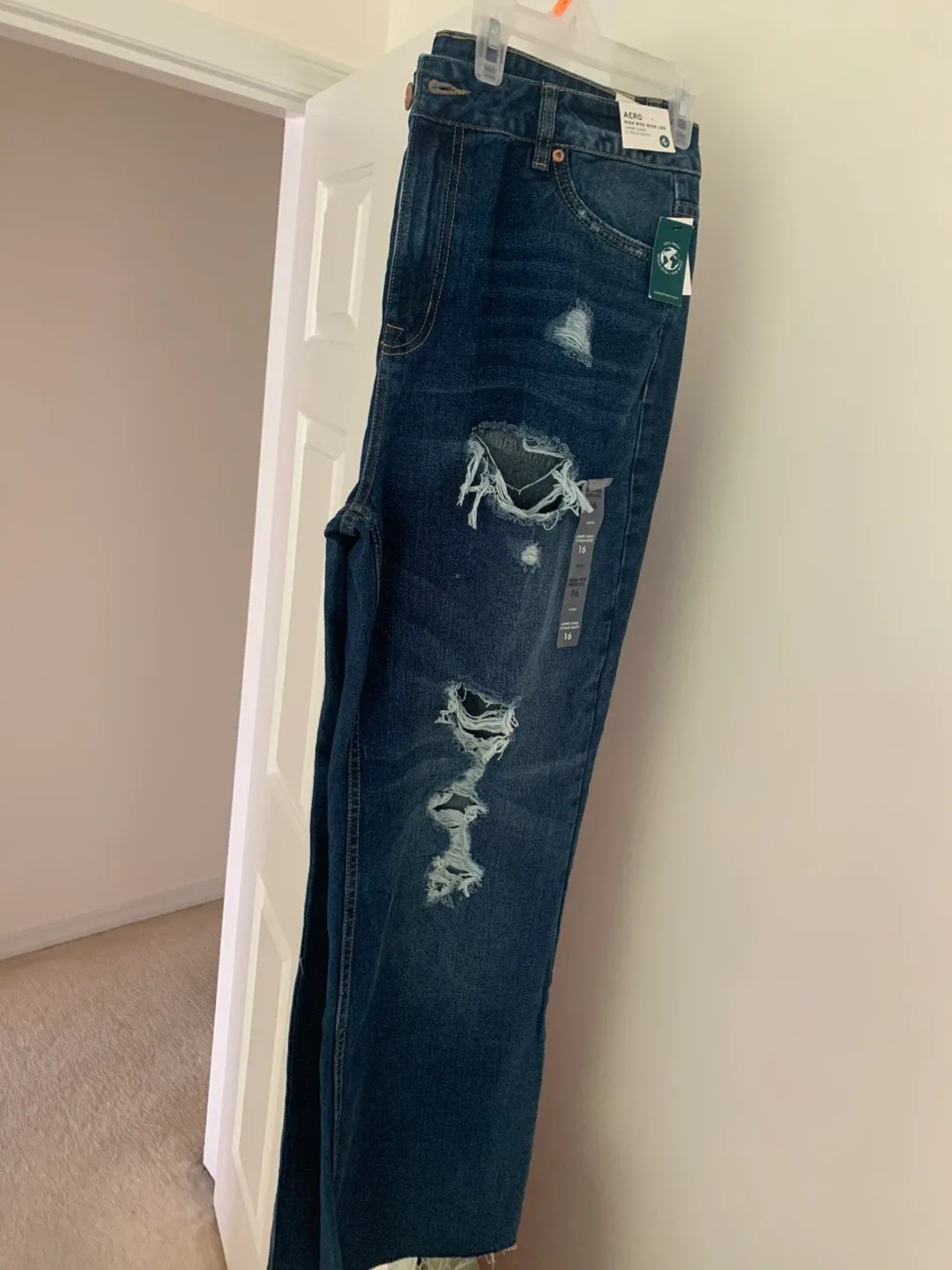 AERO High Rise Wide Leg Jeans - Size 16 image indicator(4)