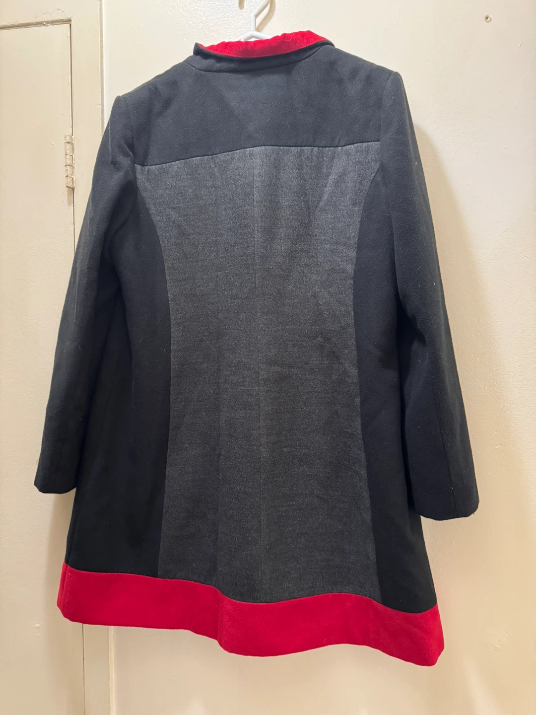 Jessica Black & Grey Coat - Size XL - photo 3