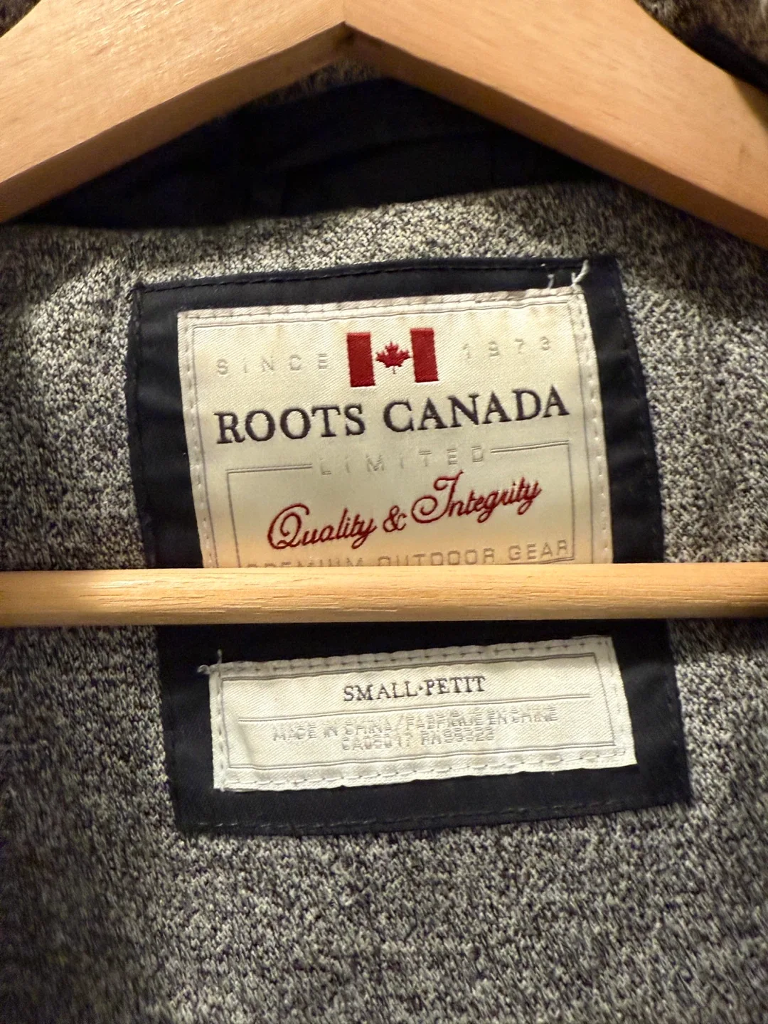 Roots Canada Black Puffer Vest with Hood - Small image indicator(2)
