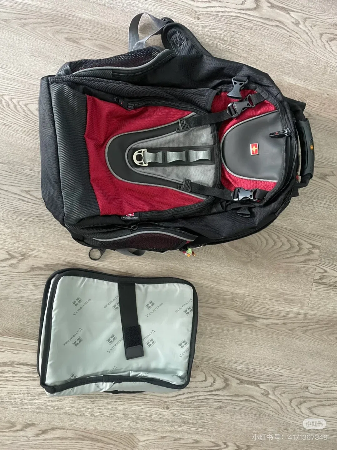 Victorinox Backpack with Insulated Cooler Compartment thumbnail