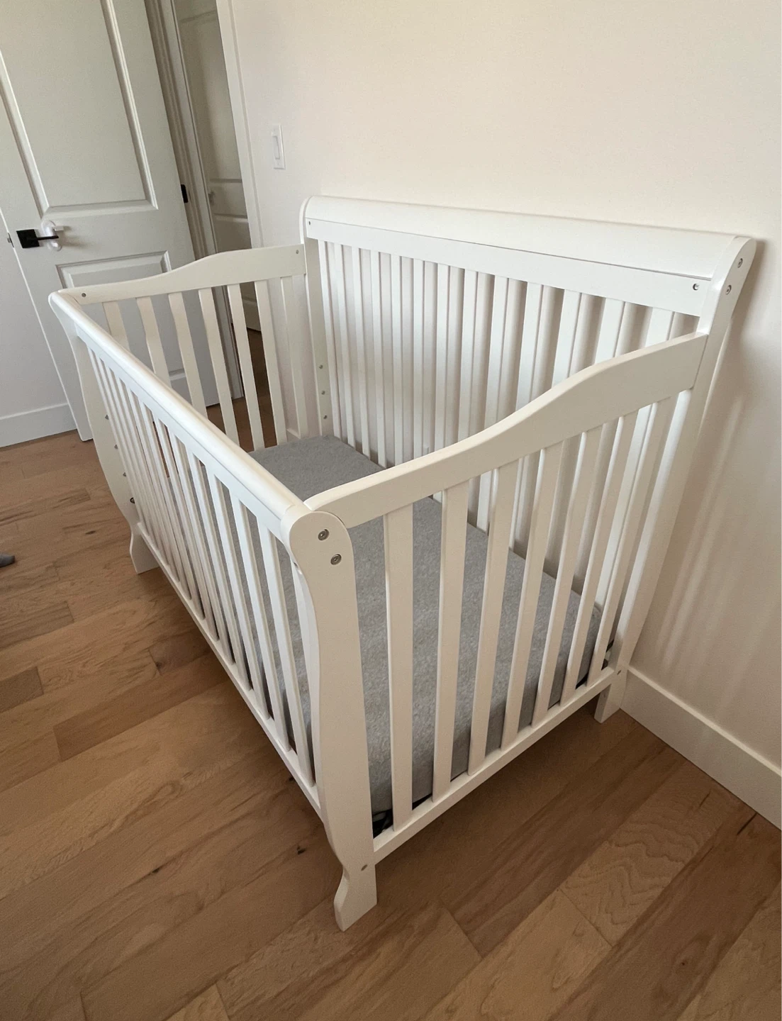 Crib / toddler bed with mattress - photo 2