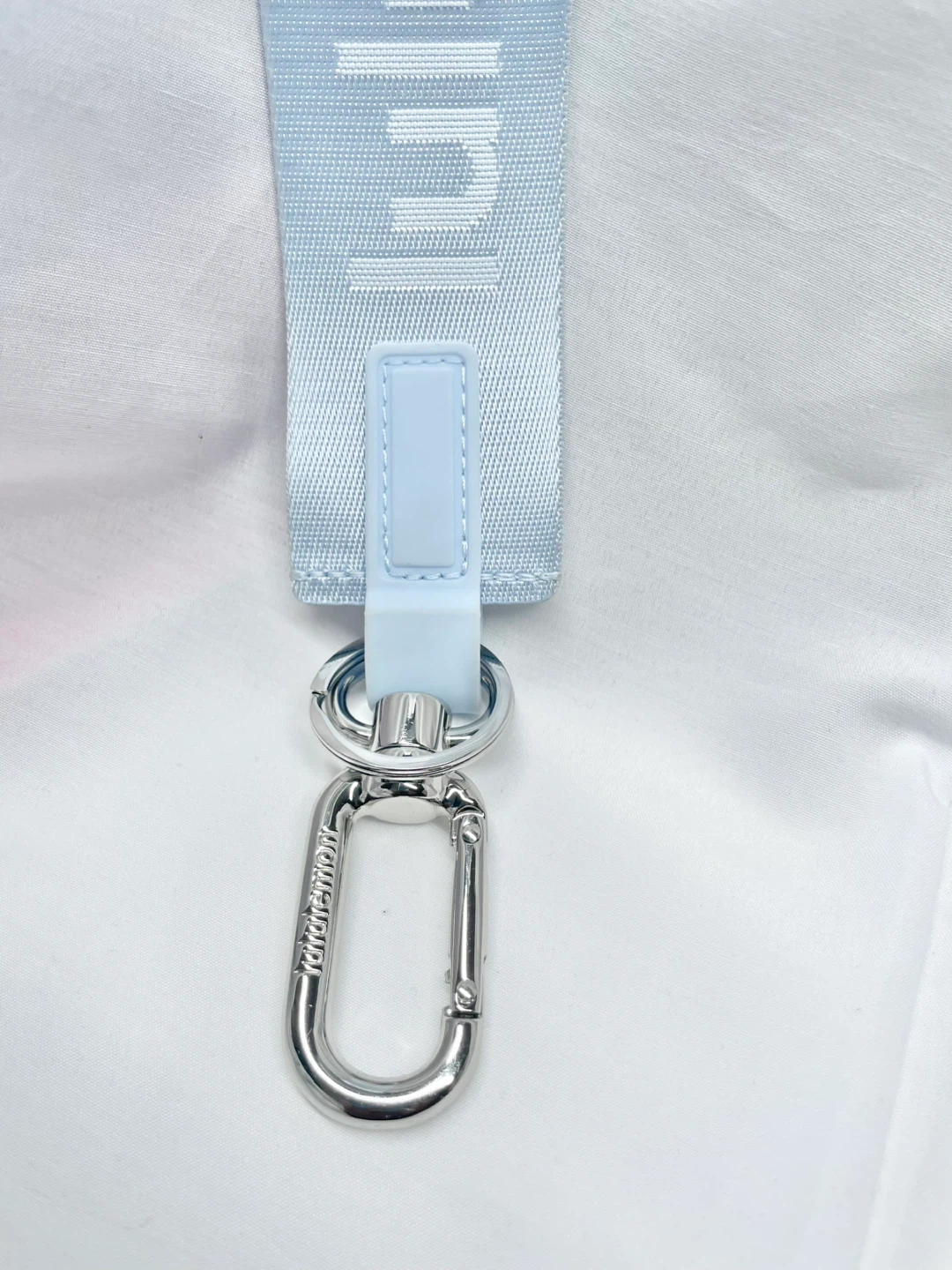 Never Lost Keychain Lululemon Sky Blue Lanyard with Silver Clip - photo 3