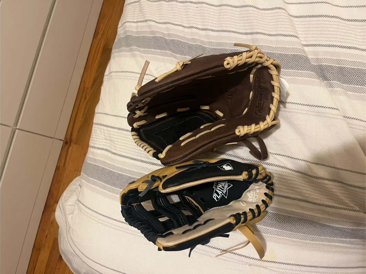 Rawlings Baseball Gloves - The Gold Glove Co. image indicator(3)