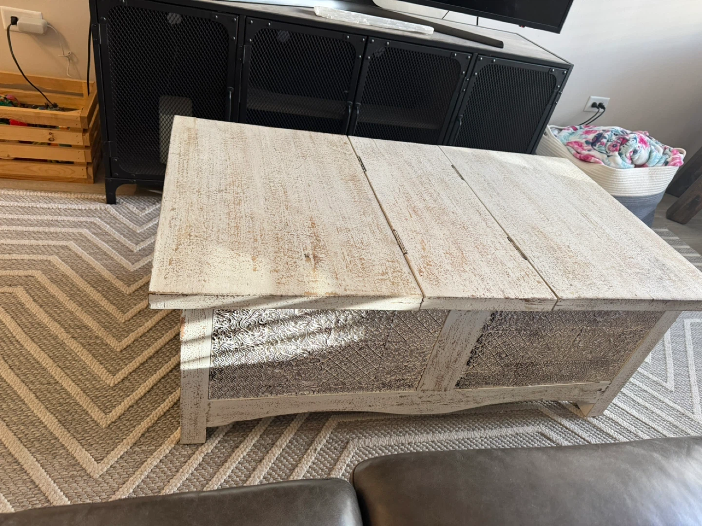 White Wooden Coffee Table with storage - photo 4