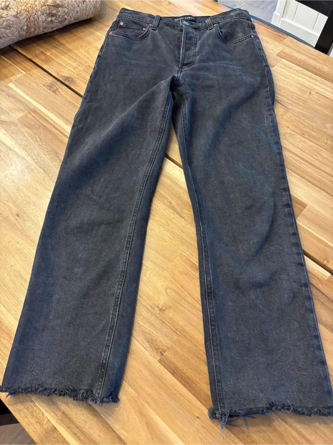 Denim Forum Arlo High Rise Straight Jeans - Size 26 image indicator(7)