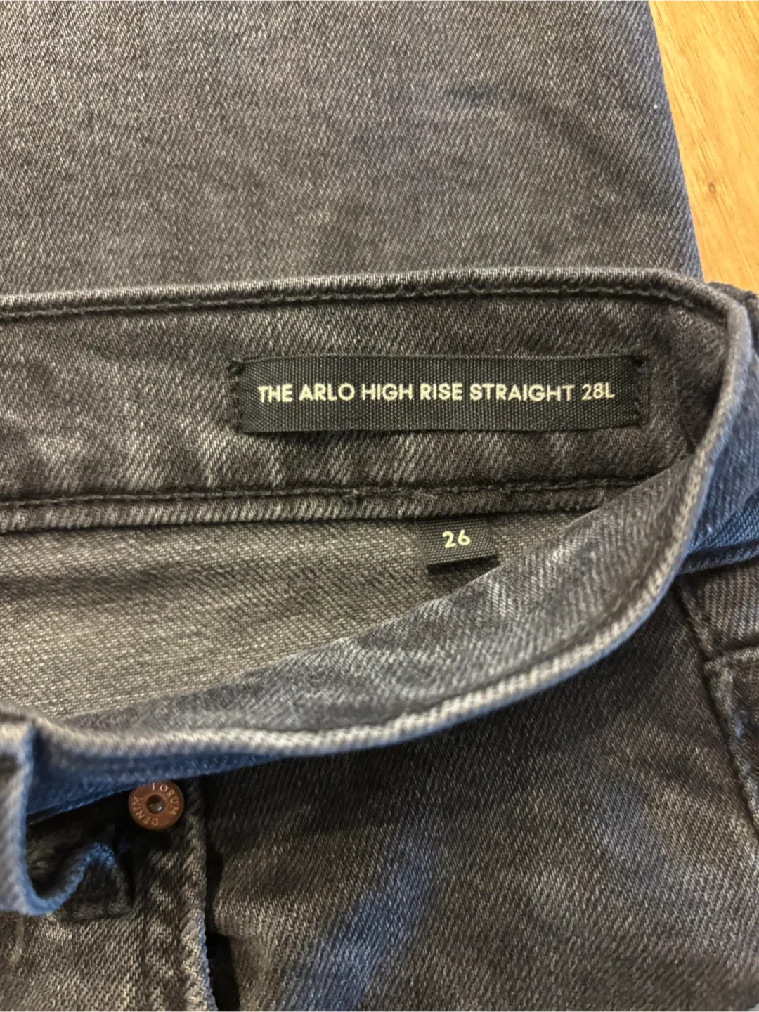 Denim Forum Arlo High Rise Straight Jeans - Size 26 image indicator(10)