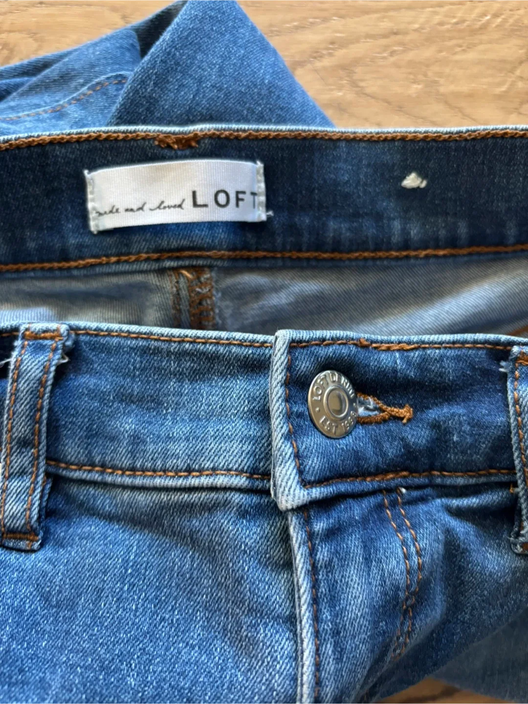 LOFT Denim Flare Jeans - Size 28/6 image indicator(7)