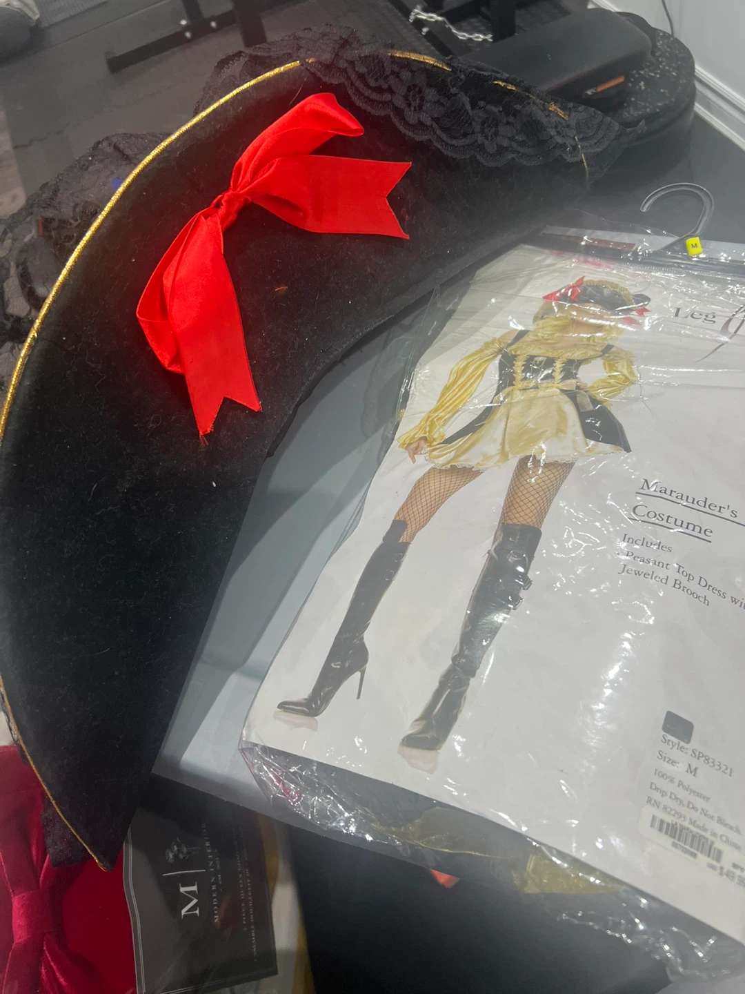 Leg Avenue Marauder's Wench Costume - Size M - photo 2