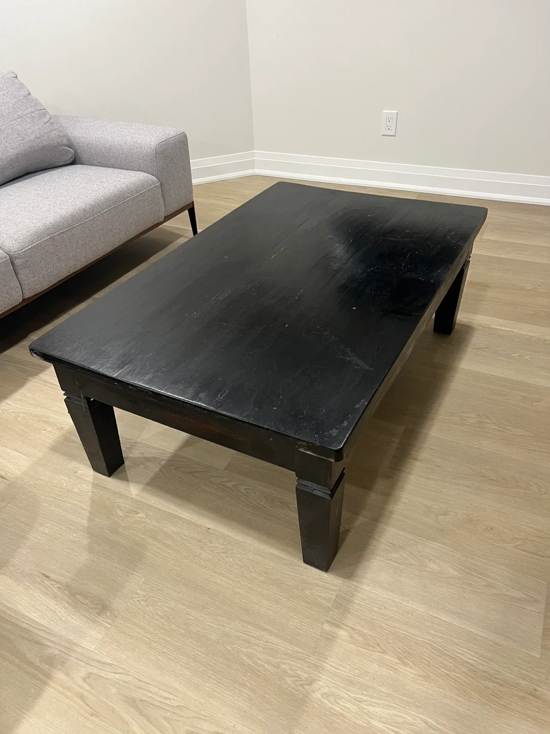 Dark Brown Wood Coffee Table image indicator(4)