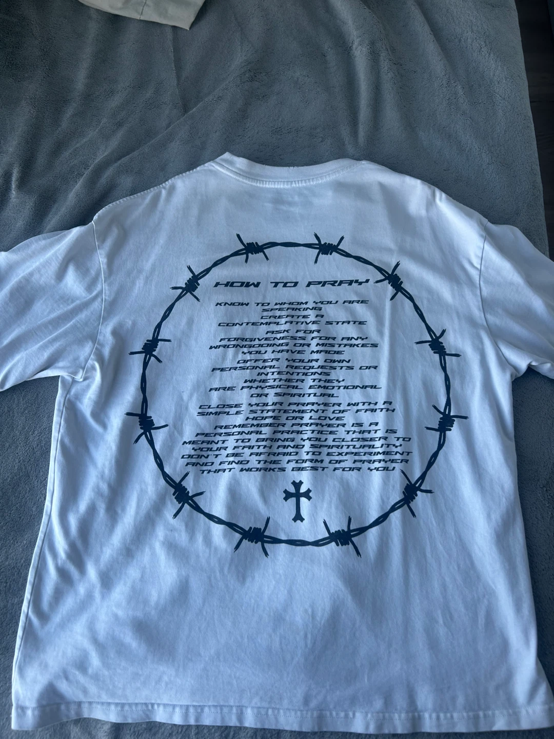 Praying White Graphic T-Shirt - photo 2
