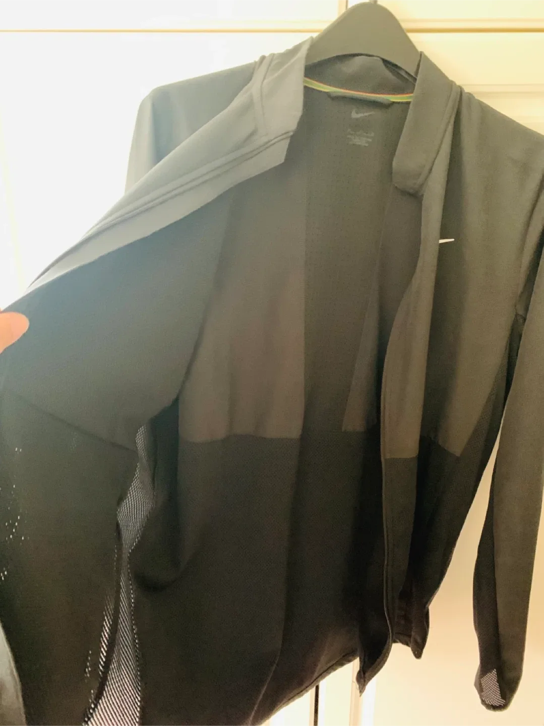 Men Nike Windrunner Track Light Jacket image indicator(3)