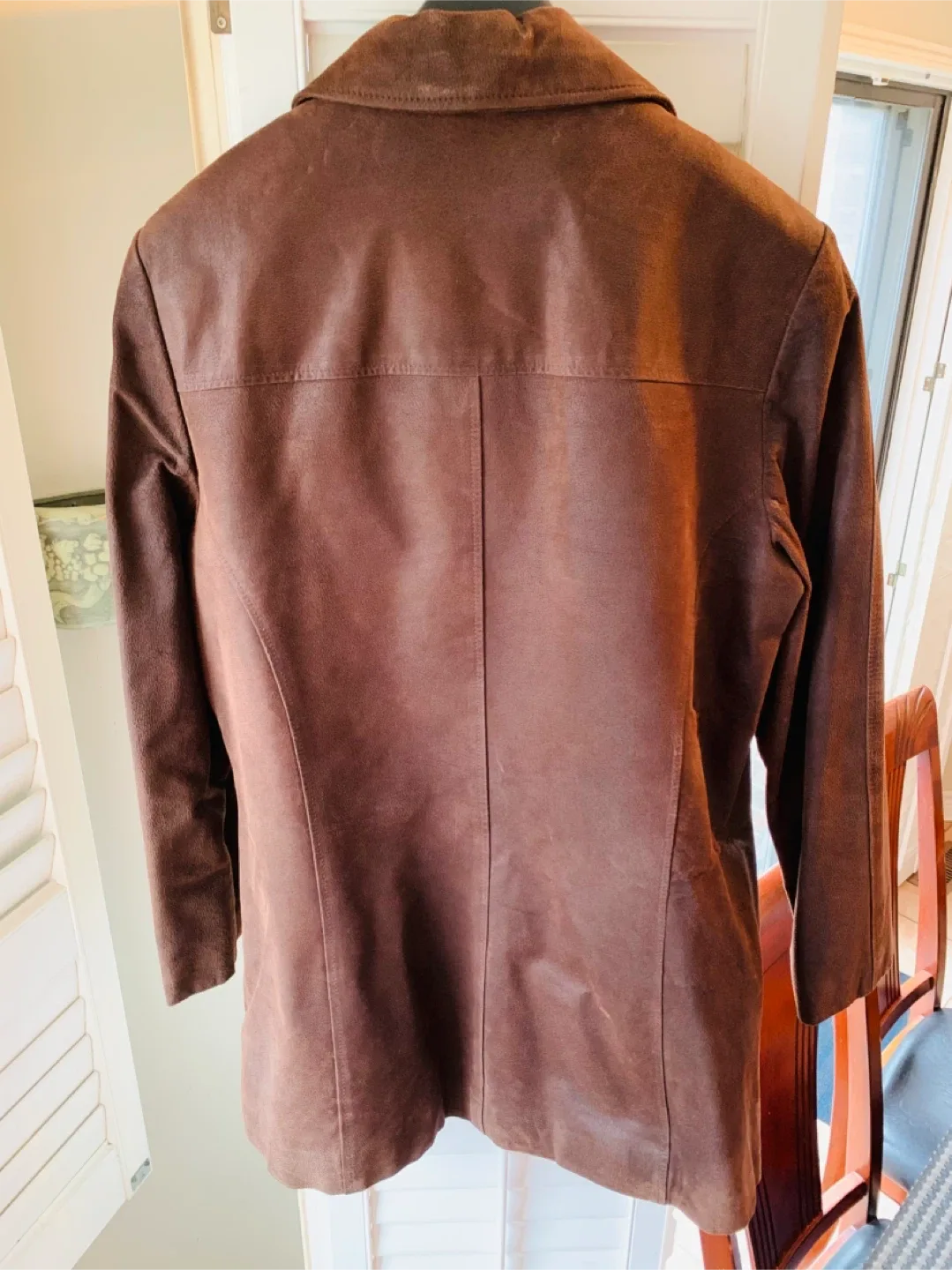 Genuine Leather Jacket: Large - Danier Brand image indicator(3)