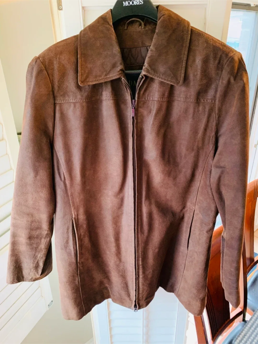 Genuine Leather Jacket: Large - Danier Brand image indicator(2)