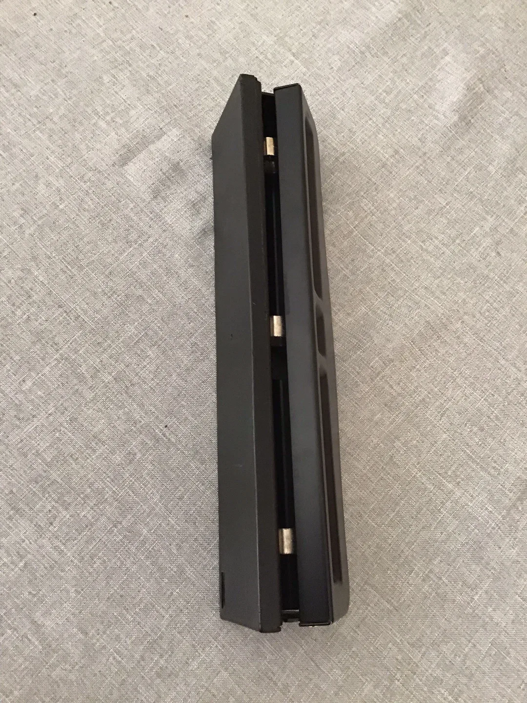 Adjustable 3 Hole Paper Punch image indicator(4)