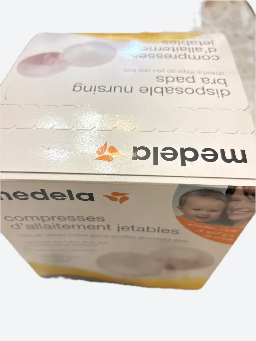 Medela Disposable Nursing Bra Pads (60 count) image indicator(3)