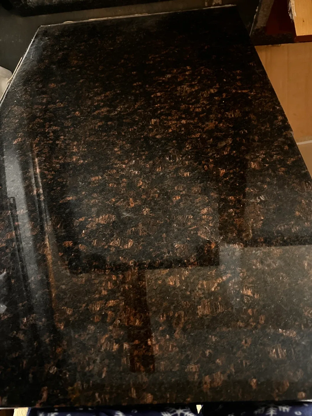 Free granite kitchen Countertop(4 pieces) thumbnail