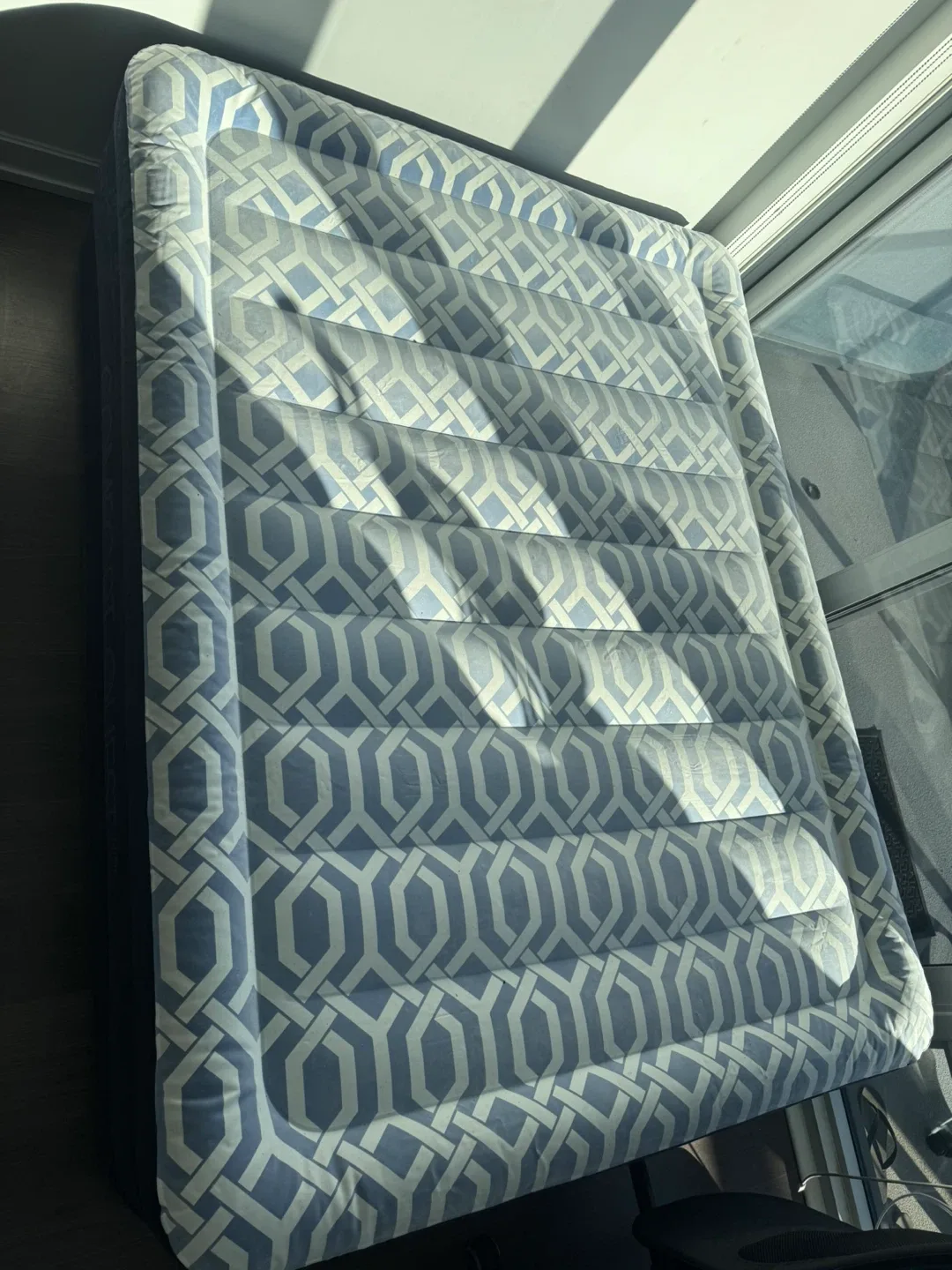 Air Mattress - Queen Size image indicator(3)