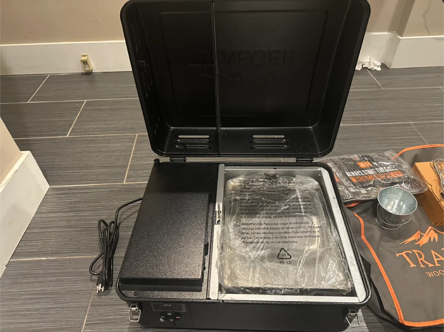 Traeger PTG+ Portable Pellet Grill - Like New! image indicator(3)