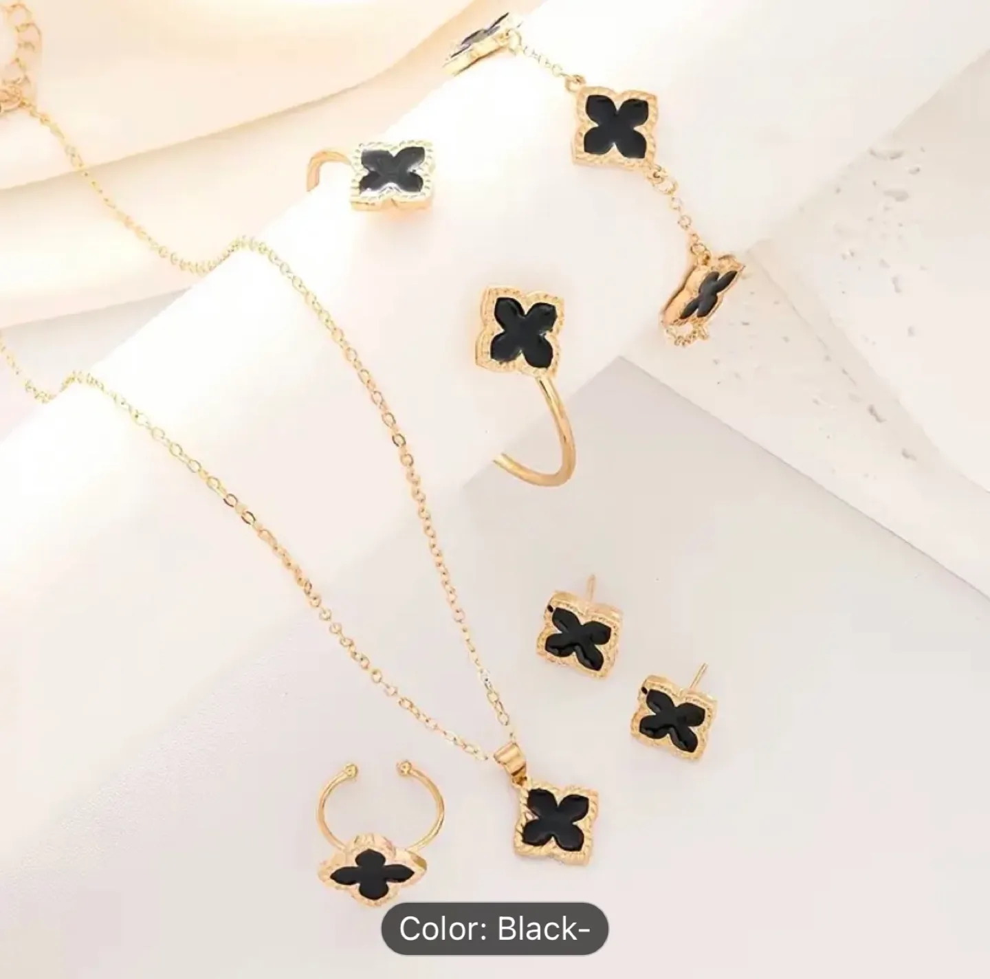 Clover Jewellery Set - Necklace, Bracelet, Ring, Earrings image indicator(2)