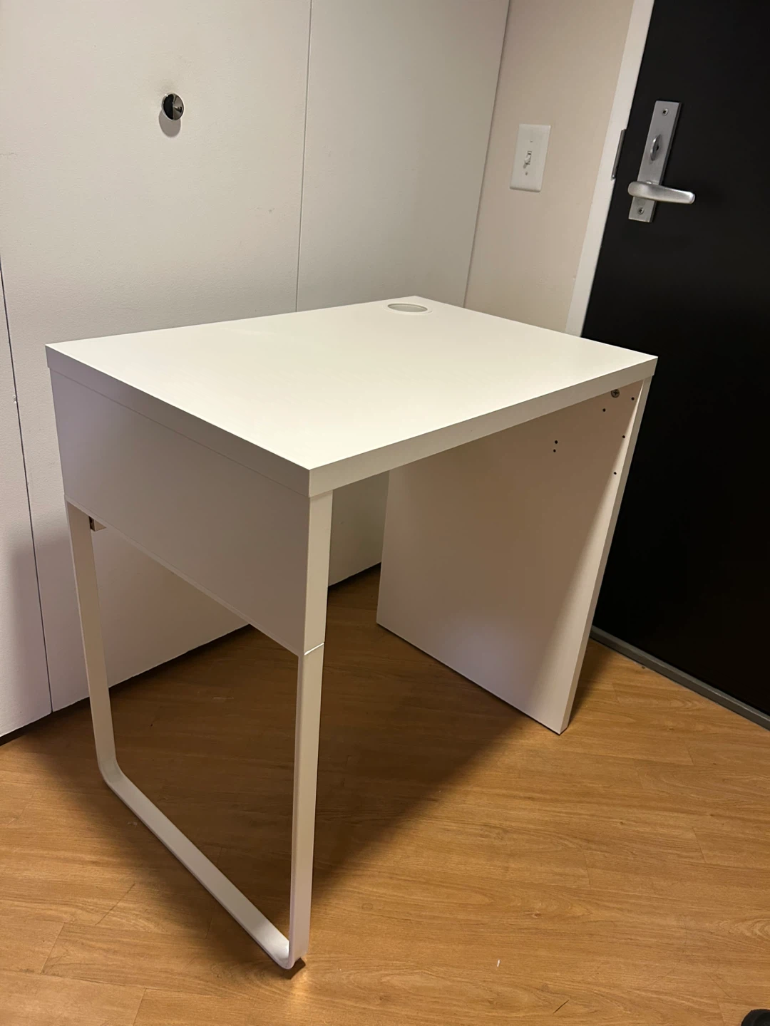 Ikea small White Desk (MICKE)