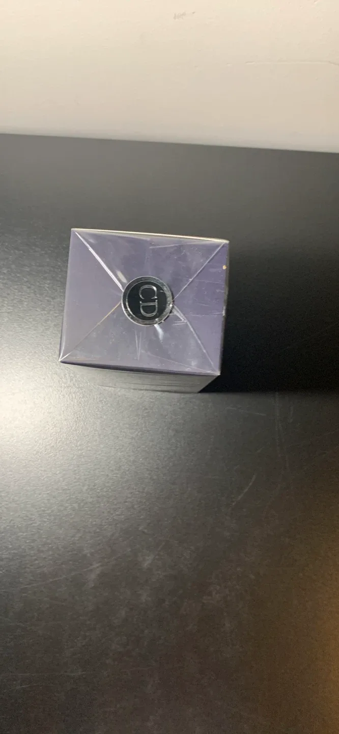 Dior Sauvage UNOPENED image indicator(3)
