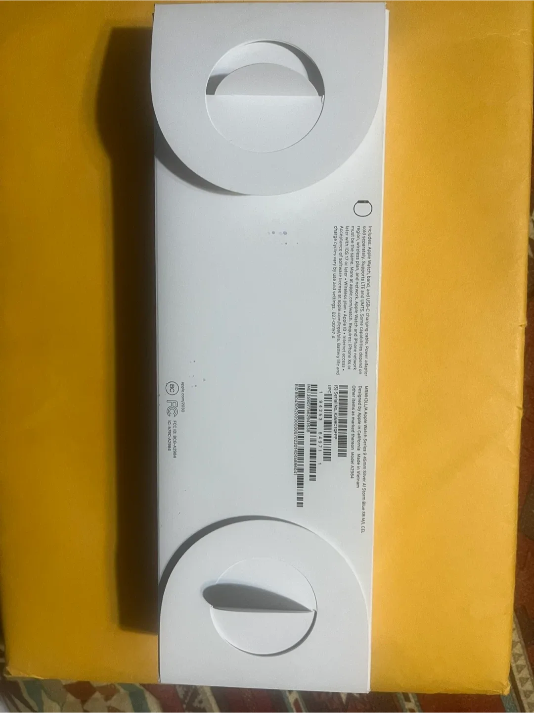 Apple Watch Series 9 Silver Aluminum 41mm image indicator(2)