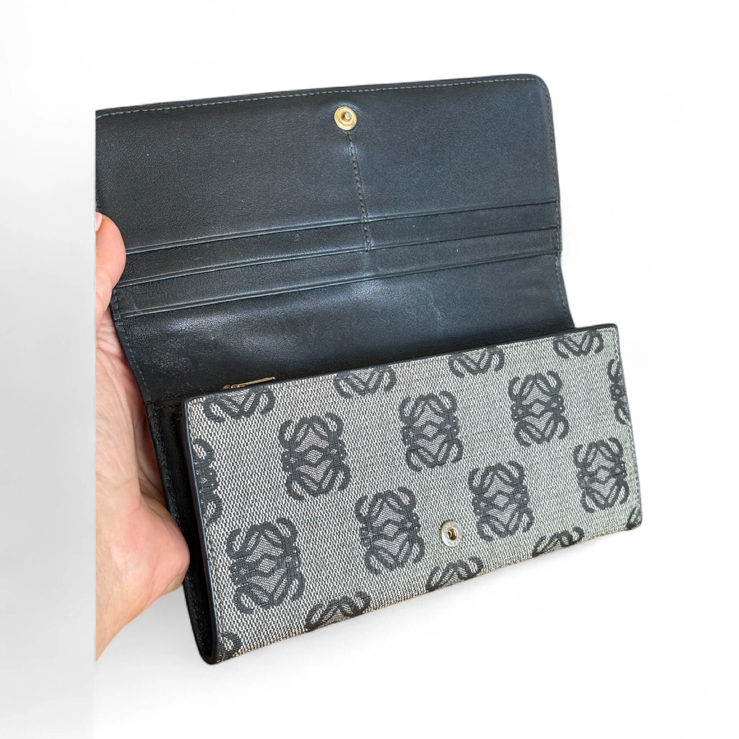 Loewe Anagram Trifold Wallet - photo 4